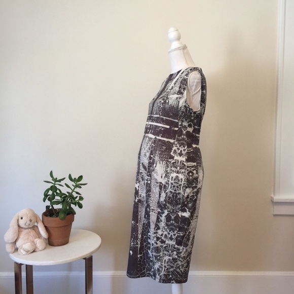 Graphic midi length maternity dress - Picture 3 of 3